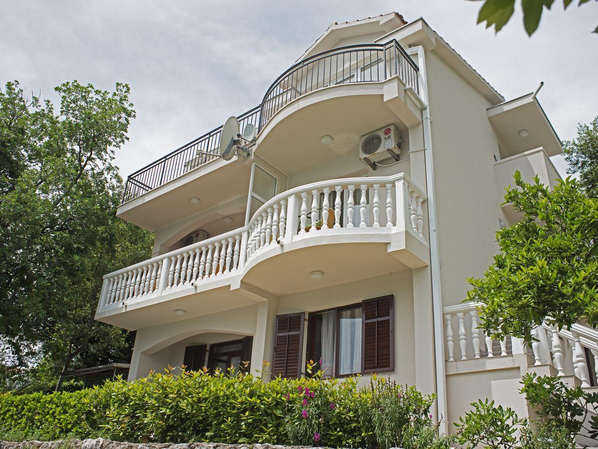 Apartments Villa Radonic Donji Morinj Ngoại thất bức ảnh